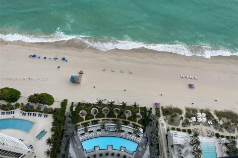 Condo in Sunny Isles Beach, Florida, 4 bedrooms  № 1645161 - photo 7