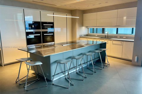 Condo in Sunny Isles Beach, Florida, 4 bedrooms  № 1645161 - photo 21
