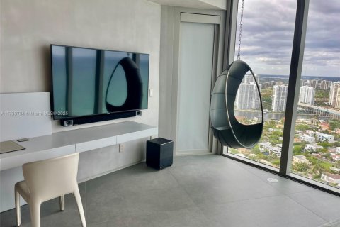 Condo in Sunny Isles Beach, Florida, 4 bedrooms  № 1645161 - photo 24