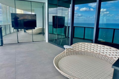 Condo in Sunny Isles Beach, Florida, 4 bedrooms  № 1645161 - photo 10
