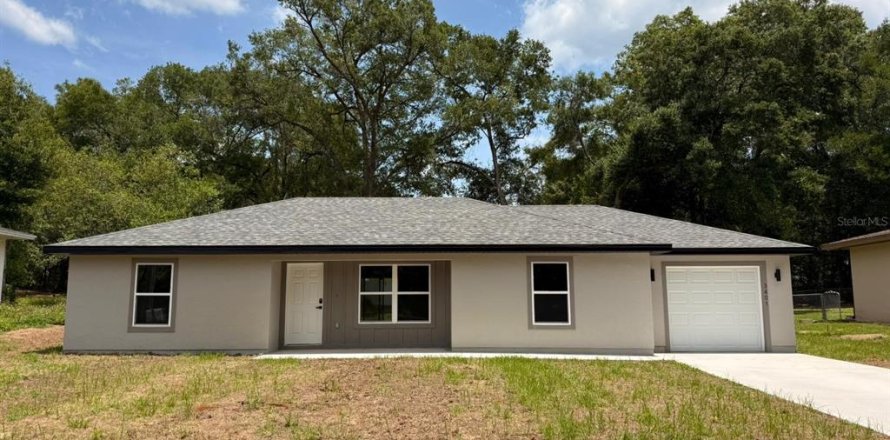 House in Inverness, Florida 3 bedrooms, 114.46 sq.m. № 1737051