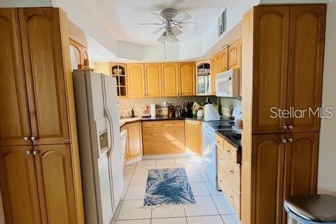 House in Seminole, Florida 3 bedrooms, 121.79 sq.m. № 1843342 - photo 8