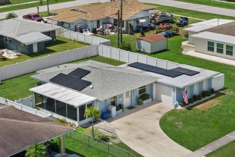 Villa ou maison à vendre à North Port, Floride: 2 chambres, 104.42 m2 № 2323984 - photo 27