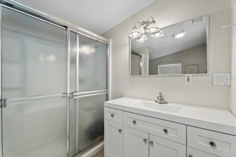 Villa ou maison à vendre à North Port, Floride: 2 chambres, 104.42 m2 № 2323984 - photo 21