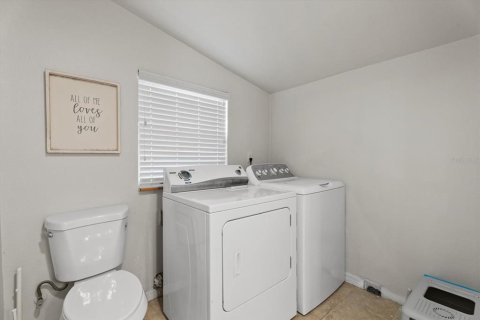 Villa ou maison à vendre à North Port, Floride: 2 chambres, 104.42 m2 № 2323984 - photo 22