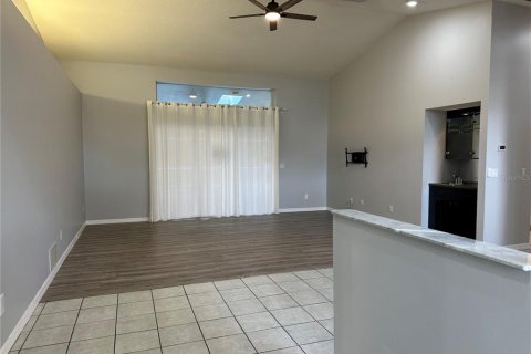 Casa en alquiler en Palm Coast, Florida, 3 dormitorios, 187.48 m2 № 1914979 - foto 2