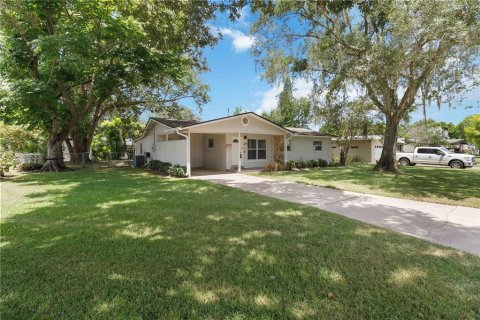 House in Orlando, Florida 4 bedrooms, 162.11 sq.m. № 1870420 - photo 3
