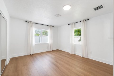 Casa en venta en Clearwater, Florida, 3 dormitorios, 116.87 m2 № 1901956 - foto 10