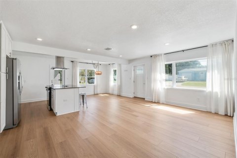 Casa en venta en Clearwater, Florida, 3 dormitorios, 116.87 m2 № 1901956 - foto 5