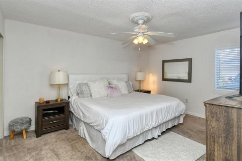 Condominio en alquiler en Sarasota, Florida, 2 dormitorios, 97.45 m2 № 1090888 - foto 17
