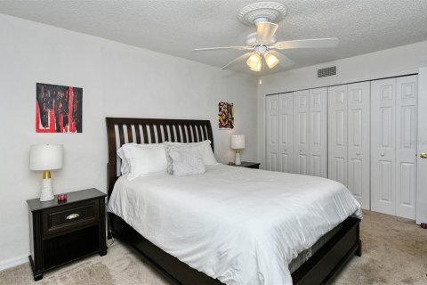Condominio en alquiler en Sarasota, Florida, 2 dormitorios, 97.45 m2 № 1090888 - foto 23