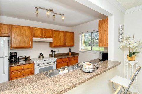 Condominio en alquiler en Sarasota, Florida, 2 dormitorios, 97.45 m2 № 1090888 - foto 13