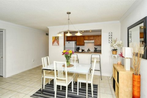 Condominio en alquiler en Sarasota, Florida, 2 dormitorios, 97.45 m2 № 1090888 - foto 12