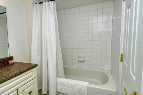 Condominio en alquiler en Sarasota, Florida, 2 dormitorios, 97.45 m2 № 1090888 - foto 25