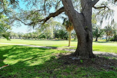 Condominio en alquiler en Sarasota, Florida, 2 dormitorios, 97.45 m2 № 1090888 - foto 5