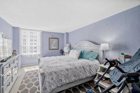 Condominio en venta en Daytona Beach, Florida, 1 dormitorio, 80.36 m2 № 1899548 - foto 17