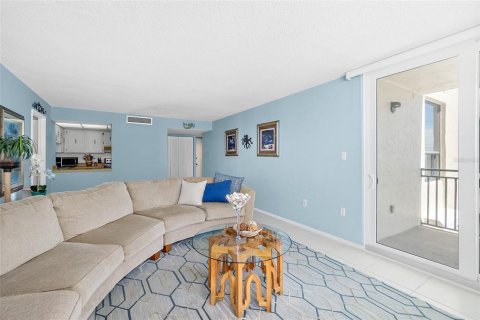 Condominio en venta en Daytona Beach, Florida, 1 dormitorio, 80.36 m2 № 1899548 - foto 13