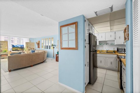 Condominio en venta en Daytona Beach, Florida, 1 dormitorio, 80.36 m2 № 1899548 - foto 16