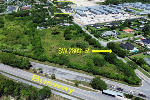 House in Homestead, Florida 4 bedrooms, 172.43 sq.m. № 2185908 - photo 4
