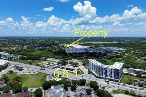 House in Homestead, Florida 4 bedrooms, 172.43 sq.m. № 2185908 - photo 3