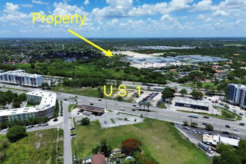 House in Homestead, Florida 4 bedrooms, 172.43 sq.m. № 2185908 - photo 2