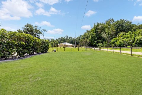 House in Ocala, Florida 4 bedrooms, 235.88 sq.m. № 2216242 - photo 7