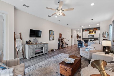 House in Ormond Beach, Florida 2 bedrooms, 156.73 sq.m. № 2208003 - photo 17