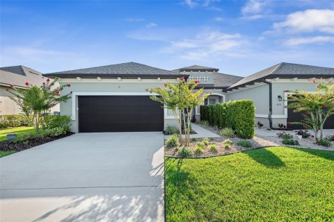 House in Ormond Beach, Florida 2 bedrooms, 156.73 sq.m. № 2208003