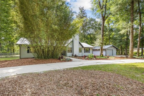 House in Gainesville, Florida 3 bedrooms, 167.6 sq.m. № 1804662 - photo 2