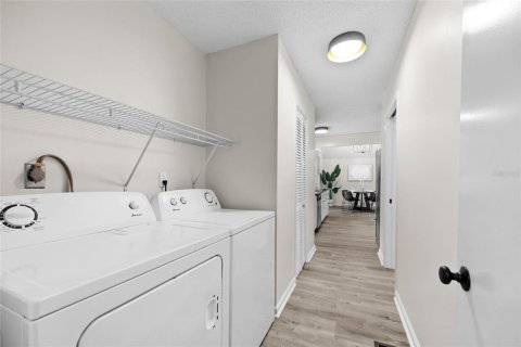 House in Gainesville, Florida 3 bedrooms, 167.6 sq.m. № 1804662 - photo 25