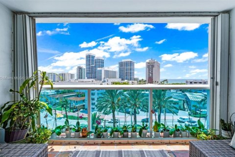 Condominio en venta en Miami Beach, Florida, 1 dormitorio, 84.54 m2 № 1780130 - foto 13