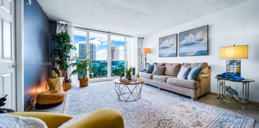 Condominio en Miami Beach, Florida, 1 dormitorio  № 1780130