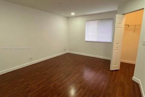 Adosado en alquiler en Weston, Florida, 2 dormitorios, 107.3 m2 № 1995539 - foto 13