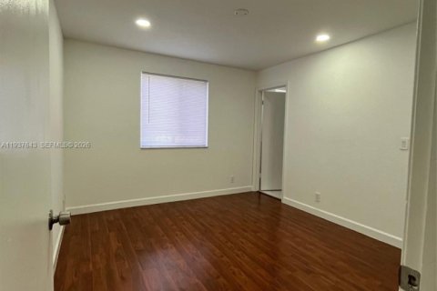 Adosado en alquiler en Weston, Florida, 2 dormitorios, 107.3 m2 № 1995539 - foto 19