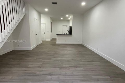 Adosado en alquiler en Weston, Florida, 2 dormitorios, 107.3 m2 № 1995539 - foto 10