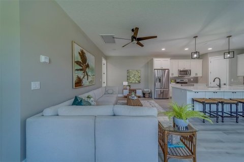 House in Largo, Florida 3 bedrooms, 170.2 sq.m. № 1787498 - photo 22