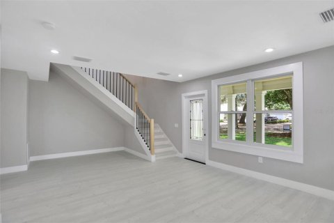 House in Lakeland, Florida 3 bedrooms, 176.51 sq.m. № 1913313 - photo 23