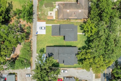 House in Lakeland, Florida 3 bedrooms, 176.51 sq.m. № 1913313 - photo 5