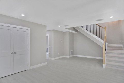 House in Lakeland, Florida 3 bedrooms, 176.51 sq.m. № 1913313 - photo 24