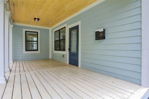 House in Lakeland, Florida 3 bedrooms, 176.51 sq.m. № 1913313 - photo 10