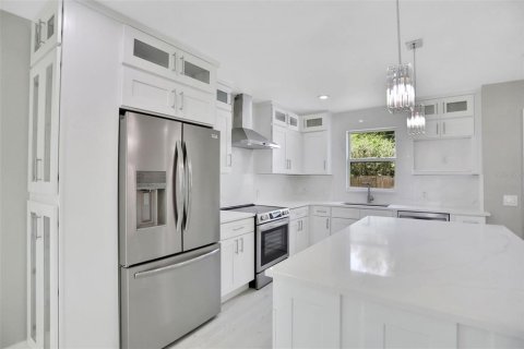 House in Lakeland, Florida 3 bedrooms, 176.51 sq.m. № 1913313 - photo 21