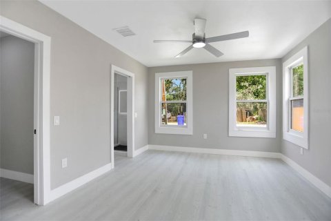 House in Lakeland, Florida 3 bedrooms, 176.51 sq.m. № 1913313 - photo 29