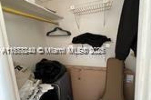 Copropriété à louer à Aventura, Floride: 2 chambres, 113.34 m2 № 1928979 - photo 19