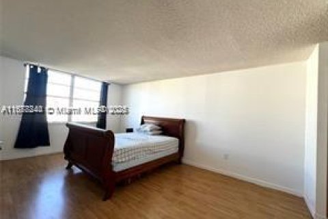 Copropriété à louer à Aventura, Floride: 2 chambres, 113.34 m2 № 1928979 - photo 13