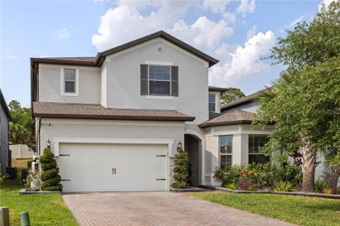 House in Lake Mary, Florida 4 bedrooms, 331.38 sq.m. № 1686686 - photo 1