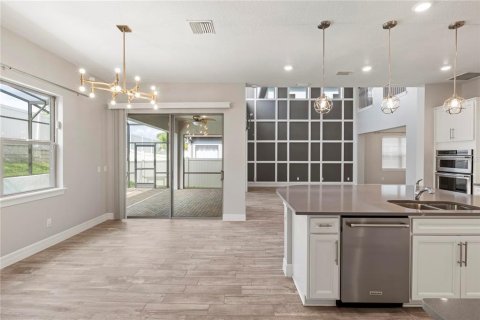House in Lake Mary, Florida 4 bedrooms, 331.38 sq.m. № 1686686 - photo 25