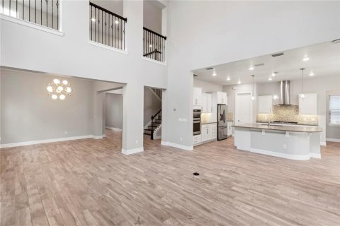 House in Lake Mary, Florida 4 bedrooms, 331.38 sq.m. № 1686686 - photo 16