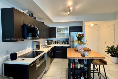 Снять в аренду кондоминиум в Майами, Флорида 1 спальня, 78.6м2, № 2034585 - фото 9