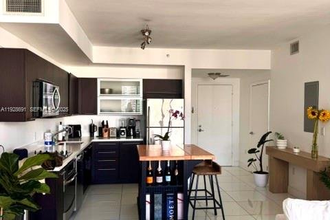 Снять в аренду кондоминиум в Майами, Флорида 1 спальня, 78.6м2, № 2034585 - фото 7