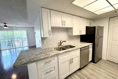 Condominio en alquiler en Royal Palm Beach, Florida, 3 dormitorios, 108.97 m2 № 2088219 - foto 11